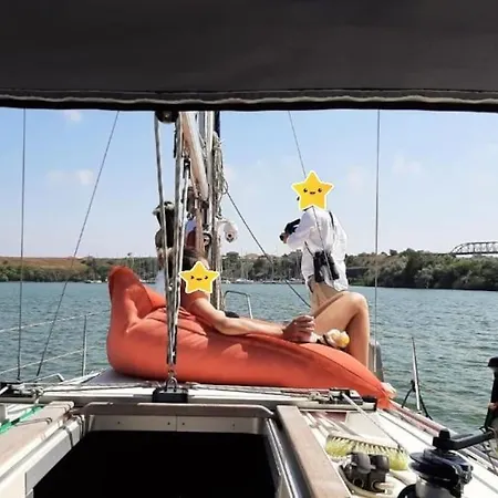 Baby Two Botel *